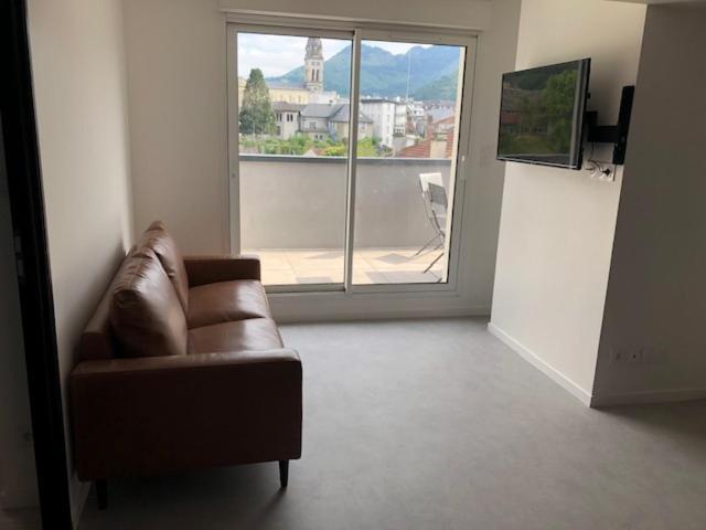 Loft Reve Du Soir 125 M2 Climatise 350 M De La Gare Apartment Lourdes Exterior photo