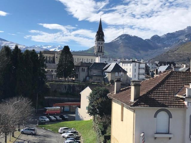 Loft Reve Du Soir 125 M2 Climatise 350 M De La Gare Apartment Lourdes Exterior photo
